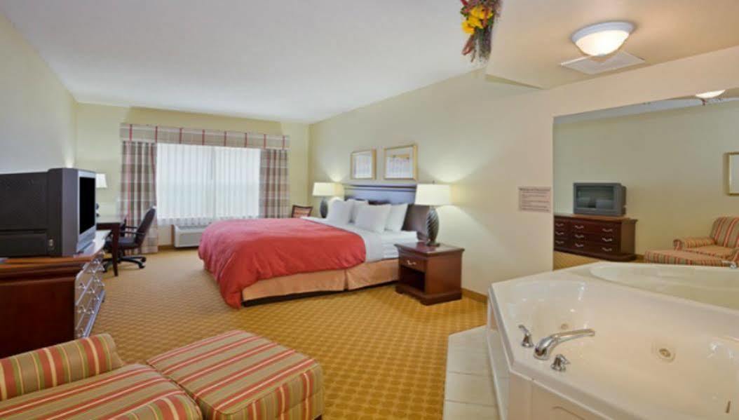 Country Hearth Inn-Iron Mountain Esterno foto